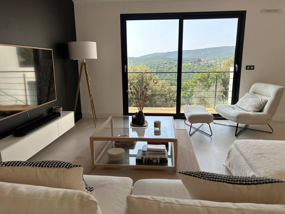 Belle Maison Contemporaine Ampus Extérieur photo